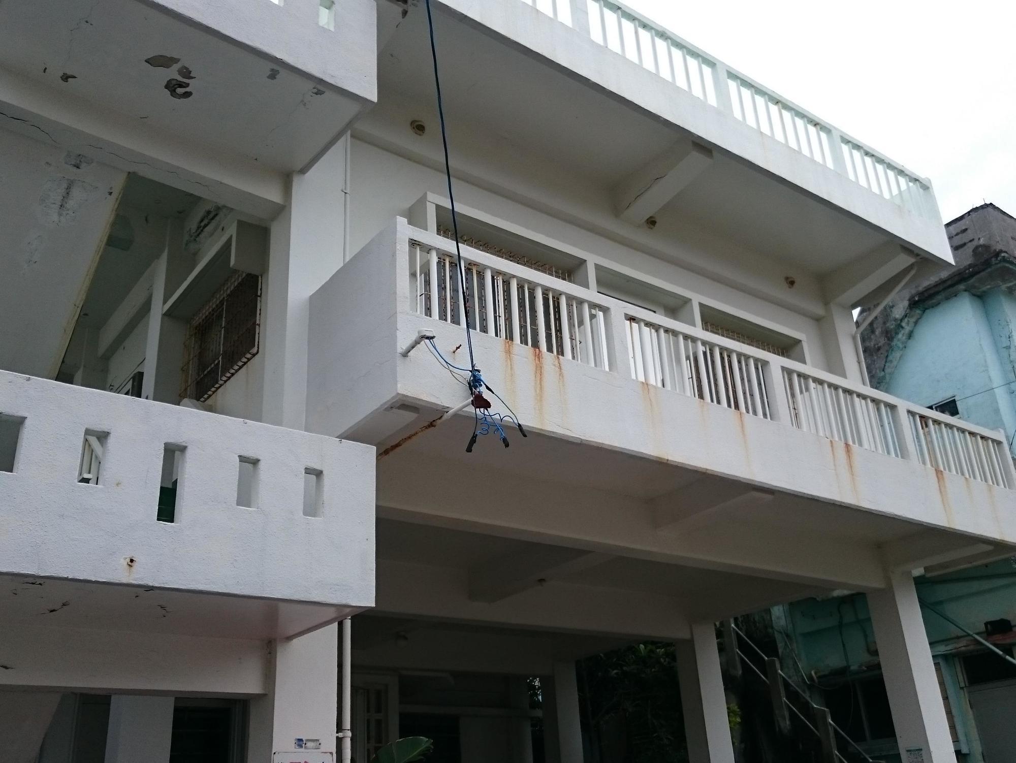 Koza Share House Hotell Okinawa Exteriör bild